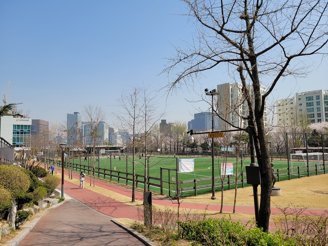 凭借这次酣 凭借这次酣